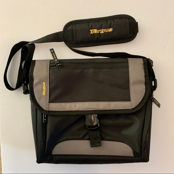 Targus Laptop/Tablet Bag - Picture 2 of 7